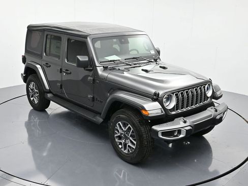 New 2025 Jeep Wrangler Unlimited Sahara w/ Technology Group image 34