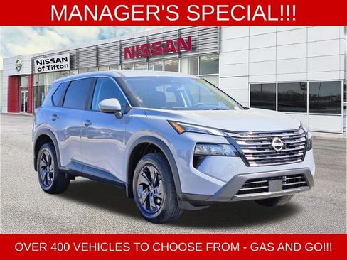 New 2026 Nissan Rogue SV FWD image 1