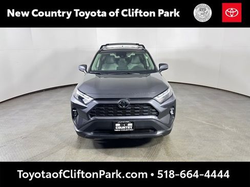 Used 2023 Toyota RAV4 XLE Premium image 8