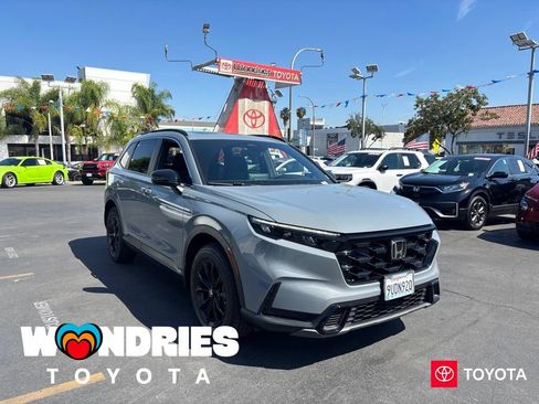 Used 2025 Honda CR-V Sport image 1