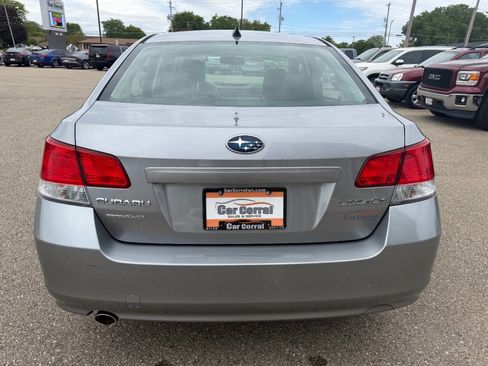 Used 2011 Subaru Legacy 2.5i Limited AWD/4WD image 4