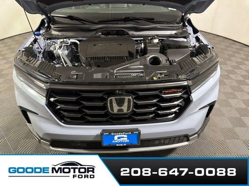 Used 2024 Honda Pilot TrailSport image 25