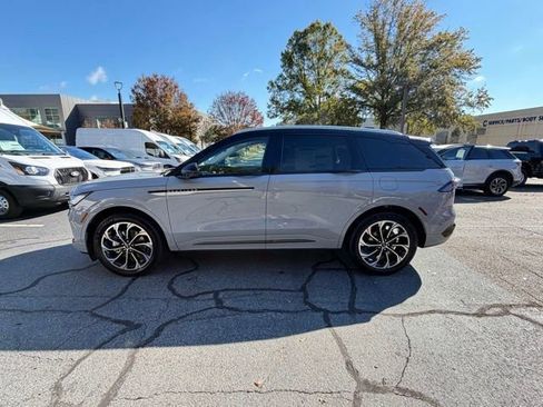 New 2026 Lincoln Nautilus Reserve image 4