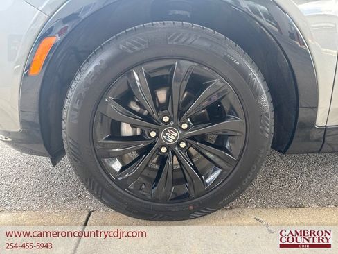 Used 2024 Buick Envista Sport Touring w/ Convenience II Package FWD image 20
