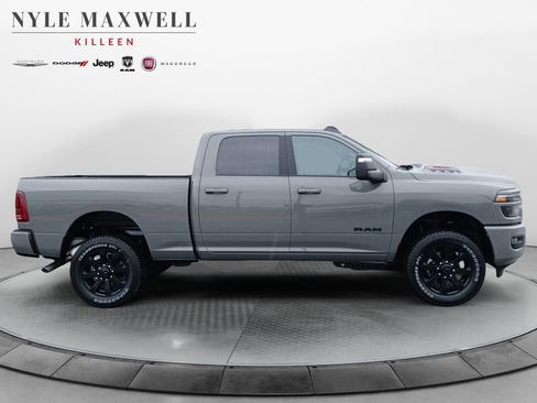 New 2026 RAM 2500 Laramie AWD/4WD image 17