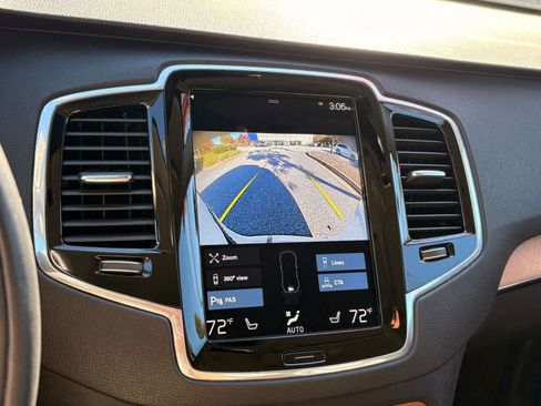 Certified 2022 Volvo XC90 T6 Momentum w/ Advanced Package image 31