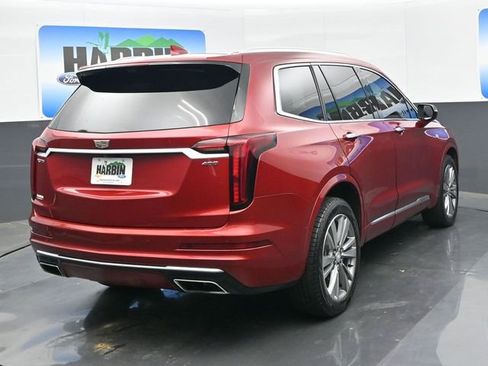 Used 2022 Cadillac XT6 Premium Luxury w/ Technology Package FWD image 5