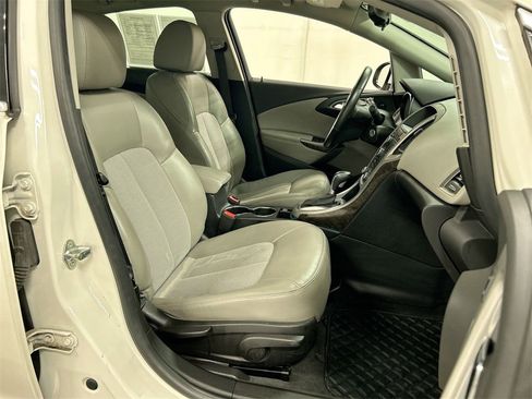 Used 2016 Buick Verano image 22