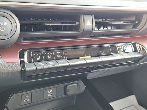 New 2026 Toyota Prius Plug-In Hybrid image 38