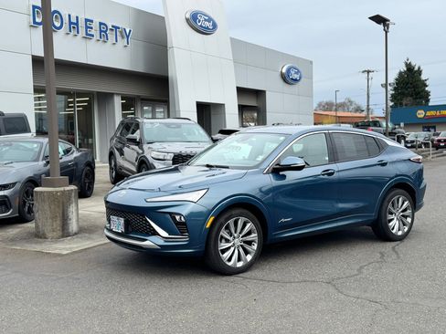 Used 2024 Buick Envista Avenir image 1