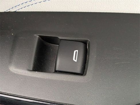 Certified 2025 Chevrolet Trax LT w/ LT Convenience Package image 32