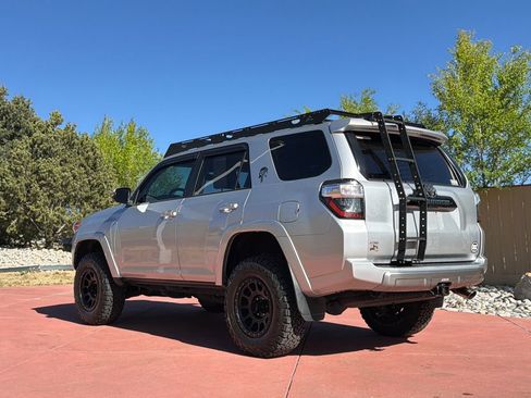 Used 2016 Toyota 4Runner Trail Premium AWD/4WD image 6