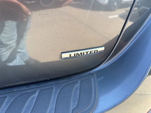 Used 2012 Hyundai Veracruz Limited w/ Navigation Pkg image 15