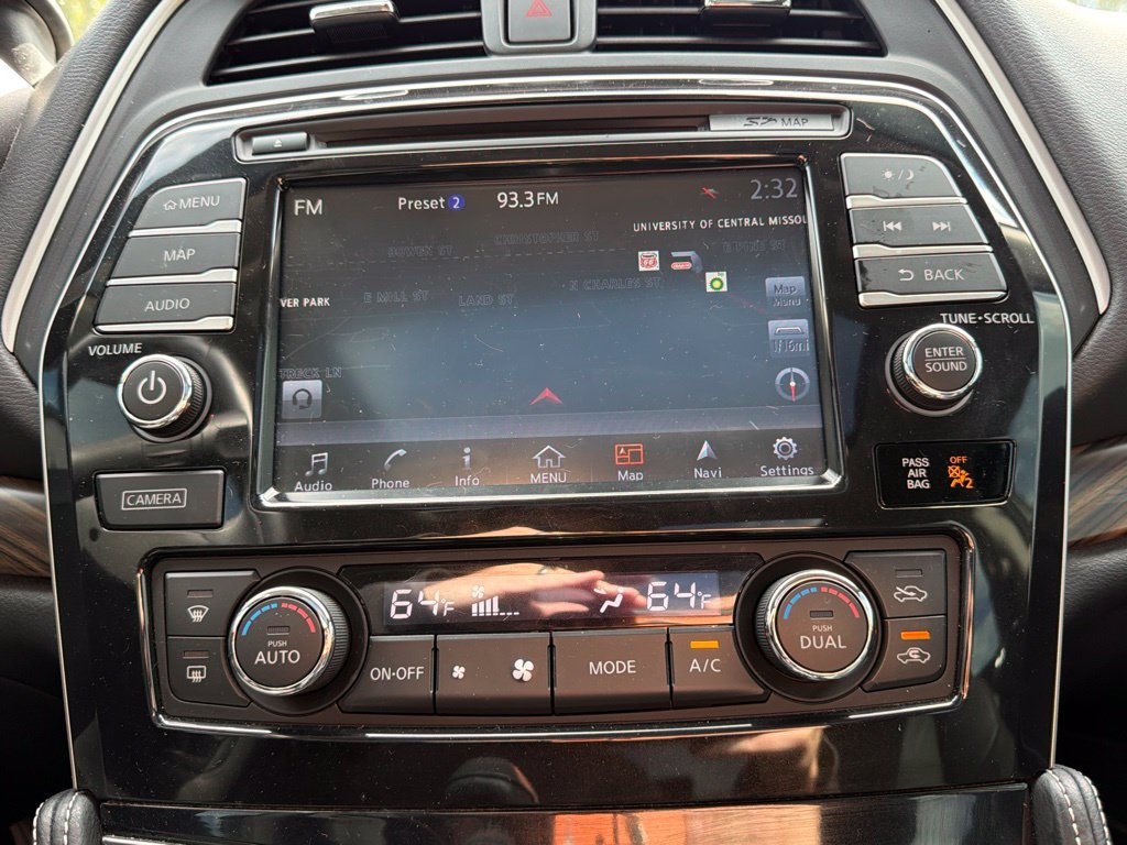 Used 2017 Nissan Maxima Platinum FWD image 35