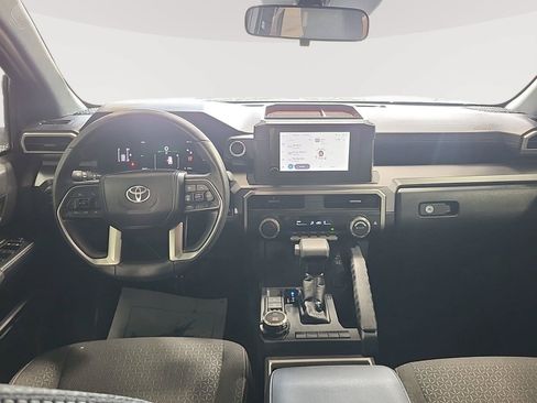Used 2026 Toyota 4Runner SR5 AWD/4WD image 4