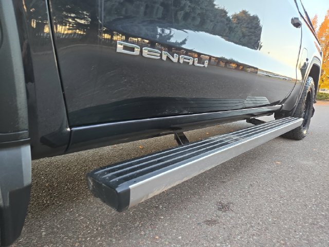 Used 2023 GMC Sierra 1500 Denali w/ Denali Reserve Package AWD/4WD image 9