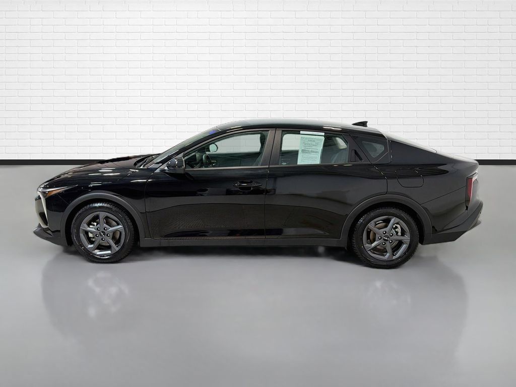 Used 2025 Kia K4 FWD image 6