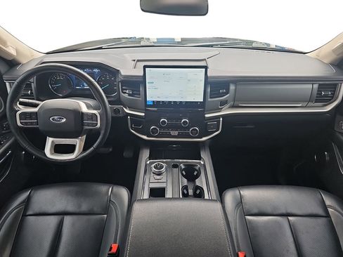 Used 2022 Ford Expedition XLT RWD image 9