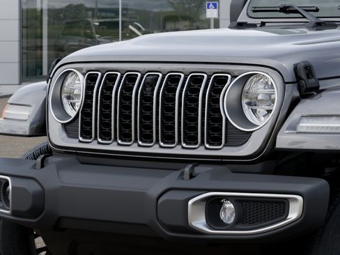 New 2026 Jeep Wrangler Unlimited Sahara AWD/4WD image 40