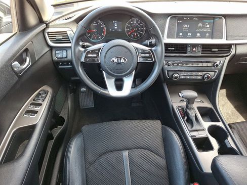 Used 2020 Kia Optima S FWD image 11