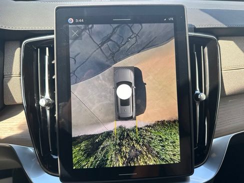 New 2026 Volvo XC90 B6 Ultra w/ Protection Package AWD/4WD image 30
