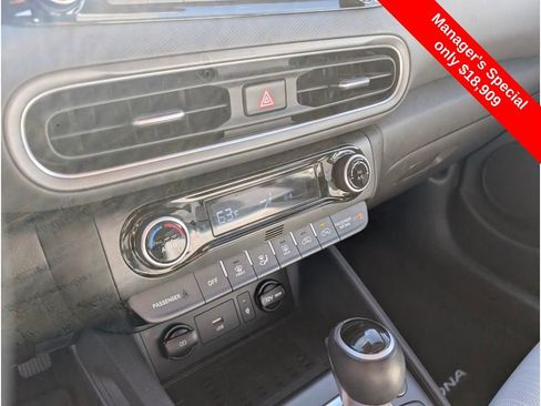 Used 2023 Hyundai Kona SEL w/ Convenience Package image 22