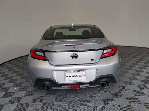 Used 2024 Toyota GR86 Premium RWD image 6