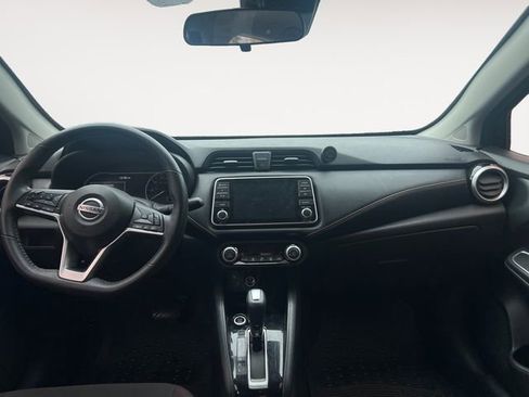 Used 2020 Nissan Versa SR image 10