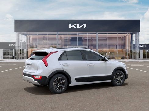 New 2026 Kia Niro LX FWD image 6