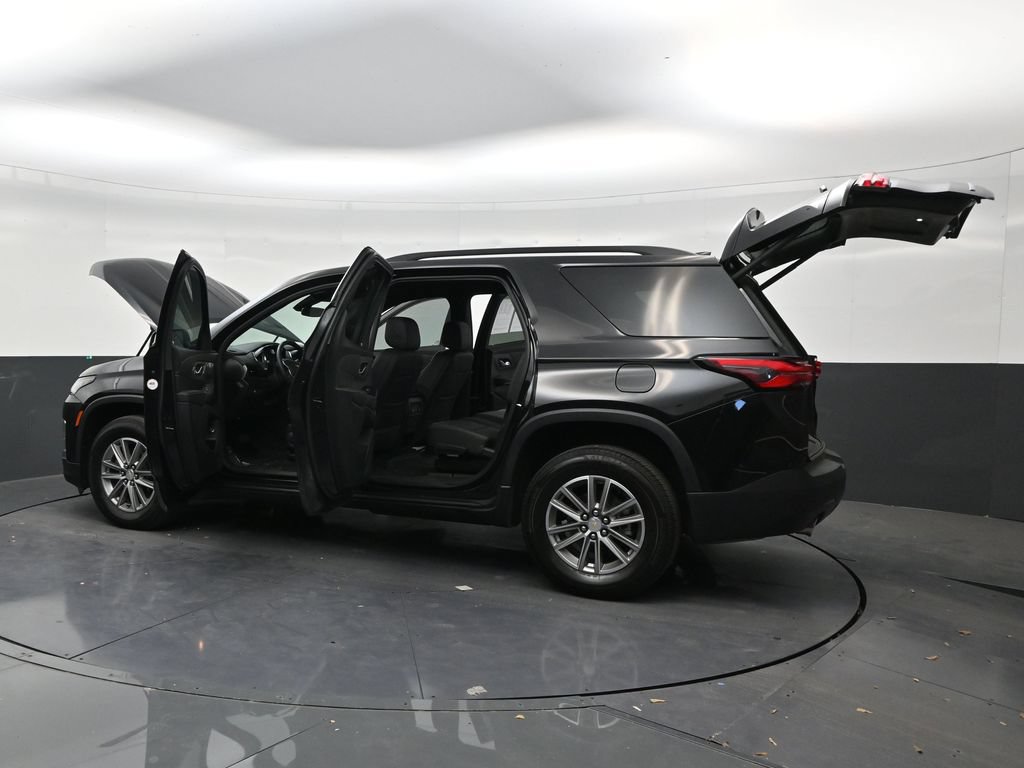 Used 2023 Chevrolet Traverse LT FWD image 31