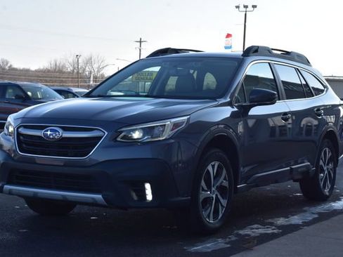 Used 2022 Subaru Outback Limited image 12