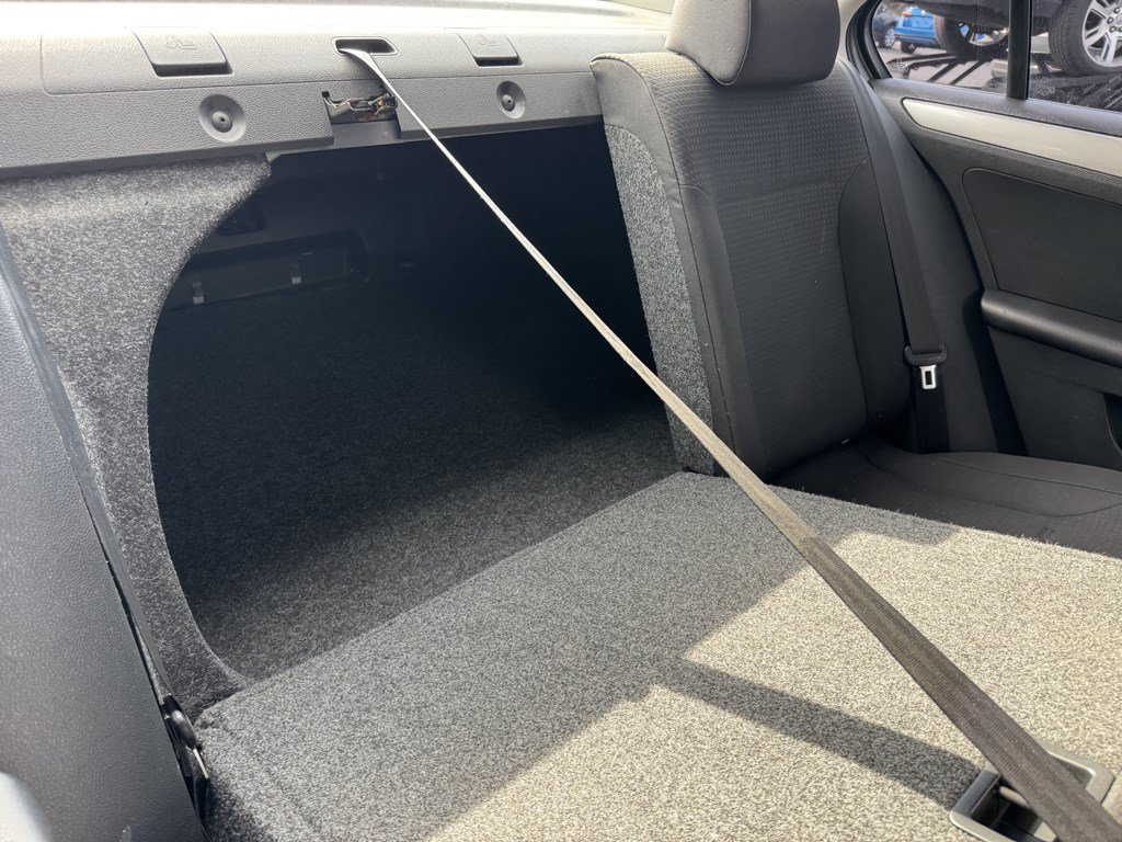 Used 2015 Volkswagen Jetta SE FWD image 12