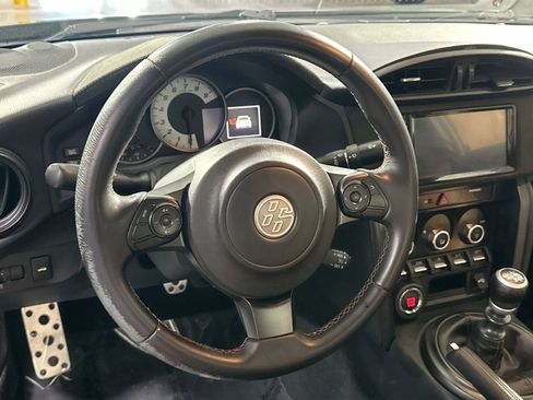 Used 2020 Toyota 86 image 18