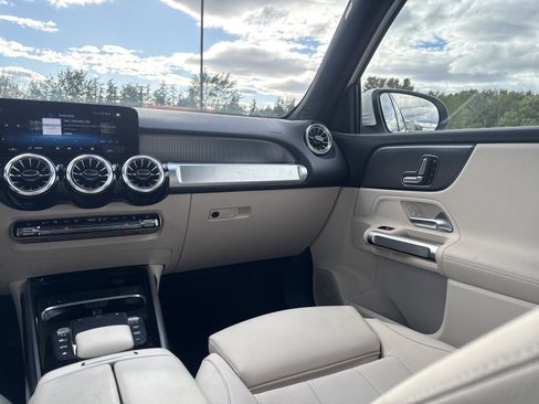 Certified 2023 Mercedes-Benz EQB 300 4MATIC image 13