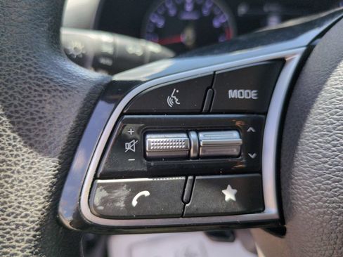 Used 2023 Kia Forte LXS FWD image 17