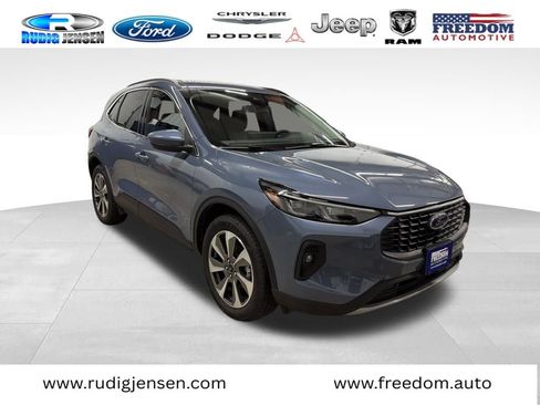 Used 2025 Ford Escape Platinum image 1