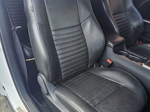 Used 2014 Dodge Challenger SXT Plus RWD image 24