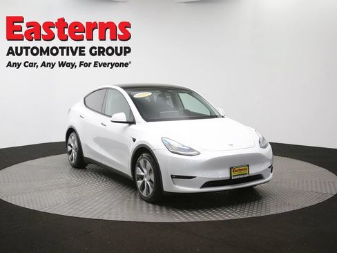 Used 2022 Tesla Model Y Long Range AWD/4WD image 44