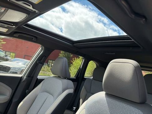 Used 2025 Subaru Forester Premium AWD/4WD image 28