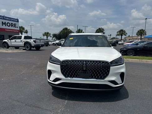 Used 2025 Lincoln Aviator Reserve RWD image 7