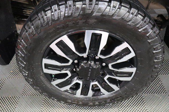 Used 2024 GMC Sierra 2500 Denali Ultimate AWD/4WD image 87