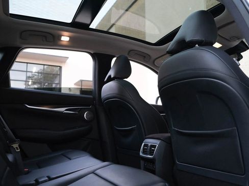 Used 2022 INFINITI QX50 Sensory image 30