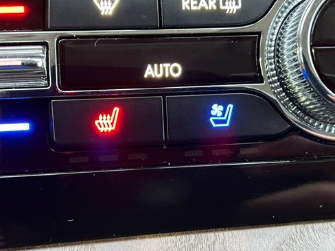 Used 2024 Lincoln Navigator L Reserve w/ Monochromatic Package image 30