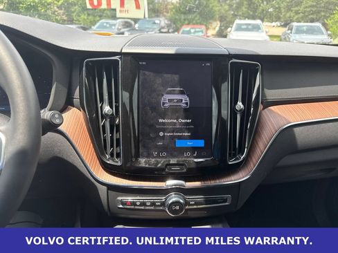 Certified 2024 Volvo XC60 T8 Ultimate w/ Protection Package Premier AWD/4WD image 23