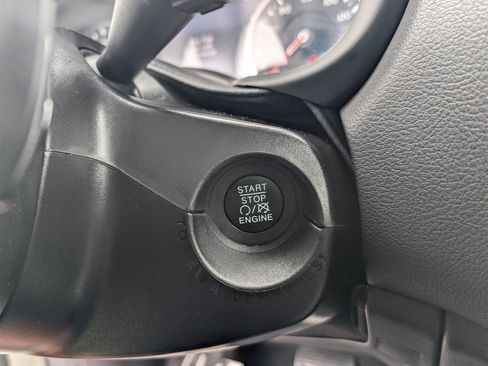 Used 2021 Jeep Renegade Limited image 24