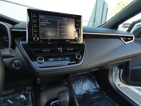 Used 2020 Toyota Corolla XSE image 58