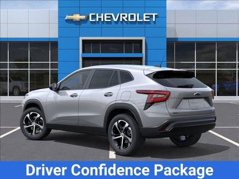 New 2026 Chevrolet Trax RS w/ Sunroof Package image 3