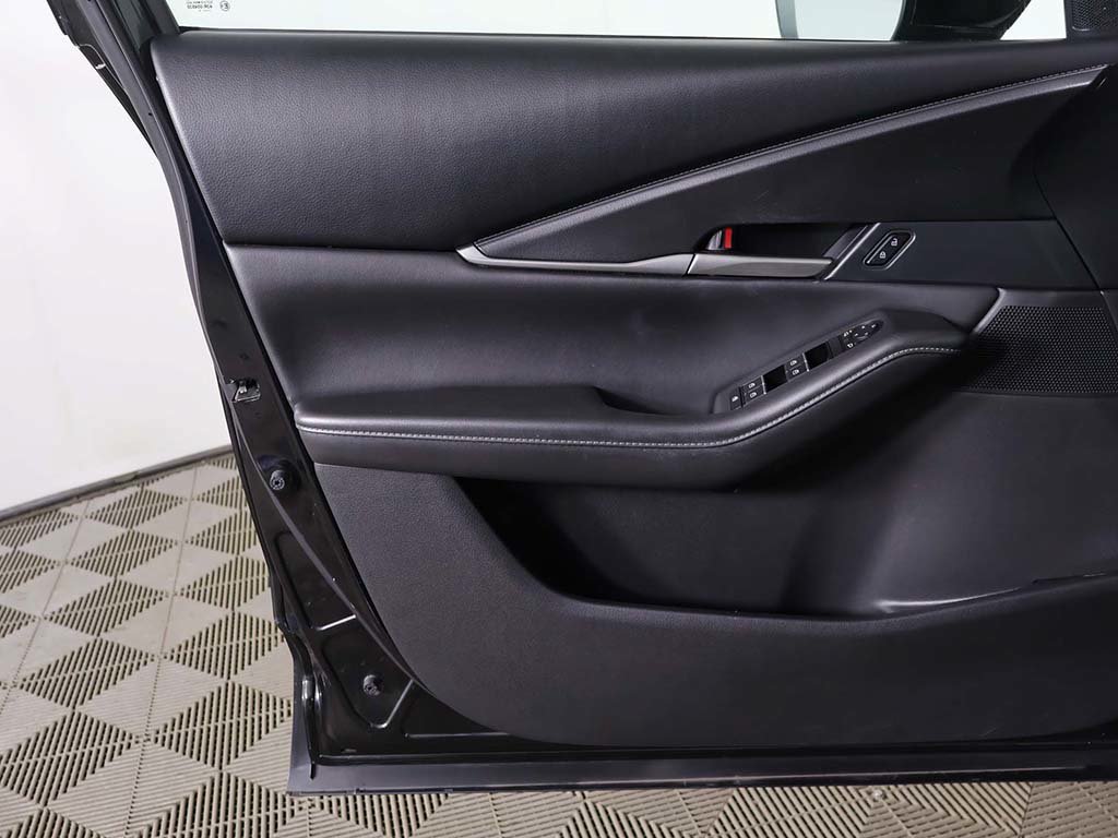 Used 2021 MAZDA CX-30 AWD 2.5 S w/ Select Package image 19