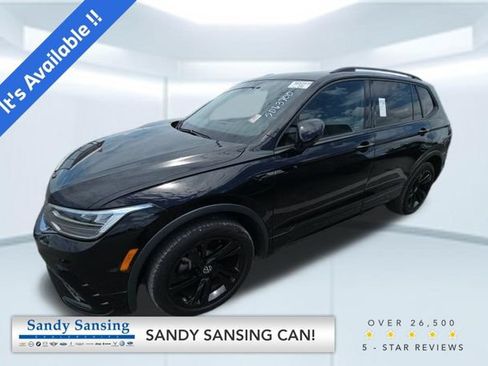Used 2023 Volkswagen Tiguan SE R-Line FWD image 1