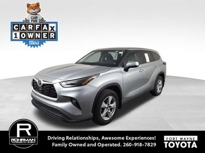 Used 2025 Toyota Highlander LE